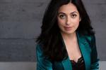 Hadia Tajik på forsiden af bogen 'Frihet. En politisk og personlig historie'.  Det er forlaget Tiden, der har udgivet den.  Foto: PR