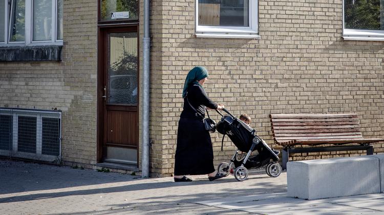 Tingbjerg i København er en af 15 bebyggelser på listen over 'hårde ghettoområder'. Men den liste gås kritisk efter i sømmene i en ny podcast. Arkivfoto Valdemar Ren