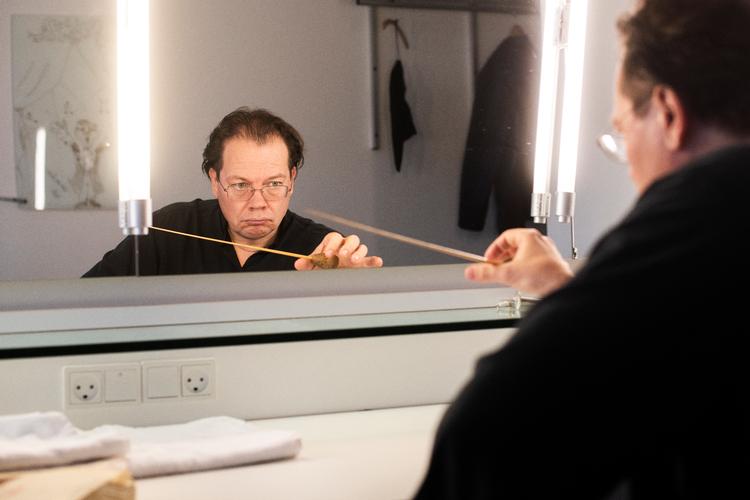 Russiske Alexander Vedernikov skulle have dirigeret Beethovens 9. symfoni i Operaen i aften.  Foto: Gregers Tycho/RITZAU