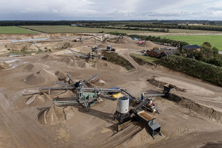 Grusgrave som denne i Midtjylland fylder meget og genererer meget tung trafik i lokalområdet. Foto: Casper Dalhoff/Casper Dalhoff