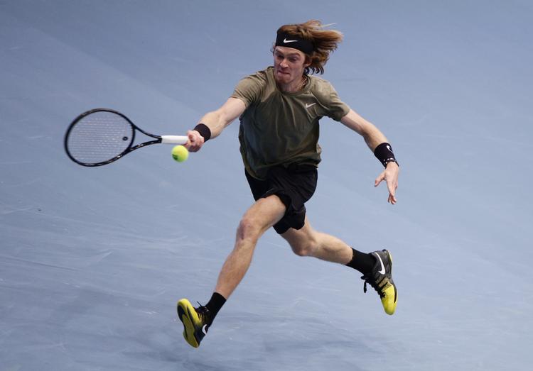 Lørdag viste Andrey Rublev igen sin høje klasse, da han i Wien tæmmede den storservende sydafrikaner Kevin Anderson, der måtte opgive at fuldføre semifinalen. Foto: Lisi Niesner/Ritzau Scanpix