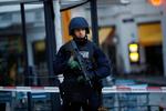 Det indre Wien beskyttes af antiterrorstyrker efter gårsdagens angreb. Foto: Leonhard Foeger/Ritzau Scanpix