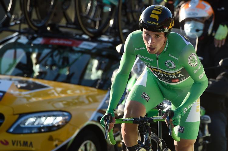 Primoz Roglic kæmper sig op ad finalestigningen på vej mod sejren på enkeltstarten, som betyder, at han kan skifte den grønne førertrøje i pointkonkurrencen ud med den røde i det overordnede Vuelta-klassement.
 Foto: Miguel Riopa/Ritzau Scanpix