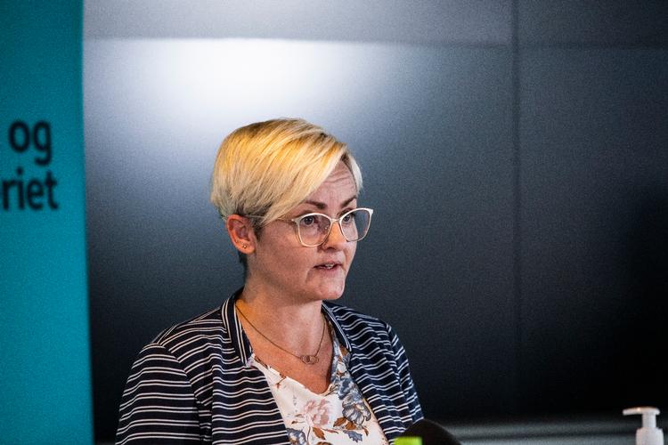 »Dejligt, når negativt er positivt«, skrev børne- og undervisningsminister Pernille Rosenkrantz-Theil på Facebook onsdag aften. En række ministre er blevet testet for coronavirus, der har nået Borgen. En række andre ministre afventer stadig testsvar.  Foto: Olafur Steinar Gestsson/Ritzau Scanpix