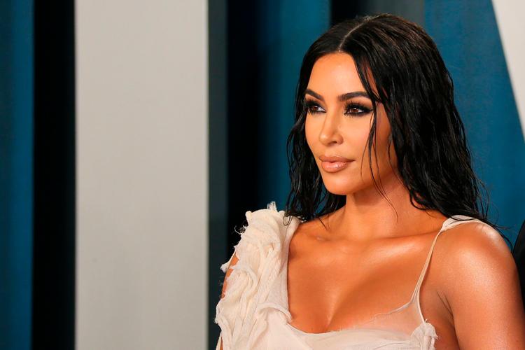 Kim Kardashian West har verden i sin hule hånd, og så ved hun, hvordan hun skal forvalte sin magt, modsat sin mand. Foto: Jean-baptiste Lacroix/Ritzau Scanpix