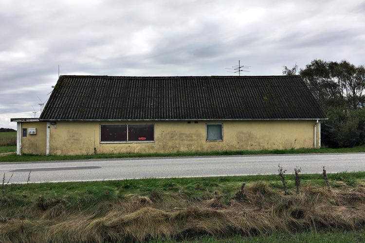 Nord for Skive ligger der her hus hvor kvinder fra hele verden sælger sex til danske mænd. Da Politiken var på besøg var kvinden 22 år sandsynligvis fra Nigeria og muligvis handlet Foto: Olav Hergel