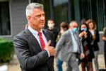  Hashim Thaci trådte tilbage som præsident i Kosovo i torsdags. Nu skal han møde op for en domstol i Haag, hvor han anklages for mord og terror. 
 Foto: Armend Nimani/Ritzau Scanpix