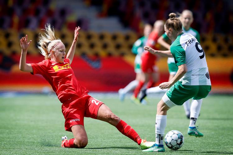 Coronapandemien får nu meget dramatiske konsekvenser for den bedste fodboldliga for kvinder i Danmark.  Foto: Jens Dresling/POLFOTO