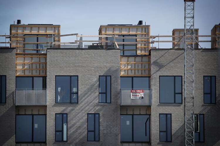 priserne på lejligheder er røget i vejret på grund af blandt andet et lavt udbud og lave renter samt at mange af lejlighederne er nyere og dermed dyrere. Foto: Jens Dresling/POLFOTO