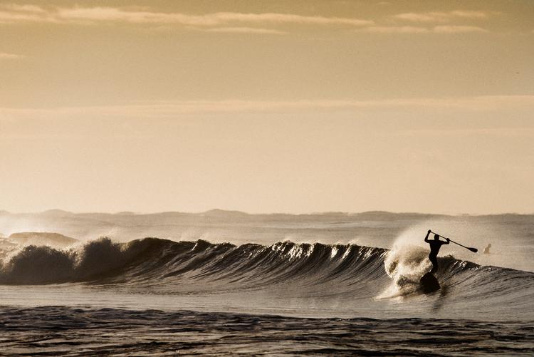 Frem til 6. december viser Nikolaj Kunsthal i København installationen 'Havfolket Kalder Mørknet Vand', der tager dig med på en rejse til Vesterhavet gennem virtual reality-briller. Foto: Joachim Ladefoged/POLFOTO