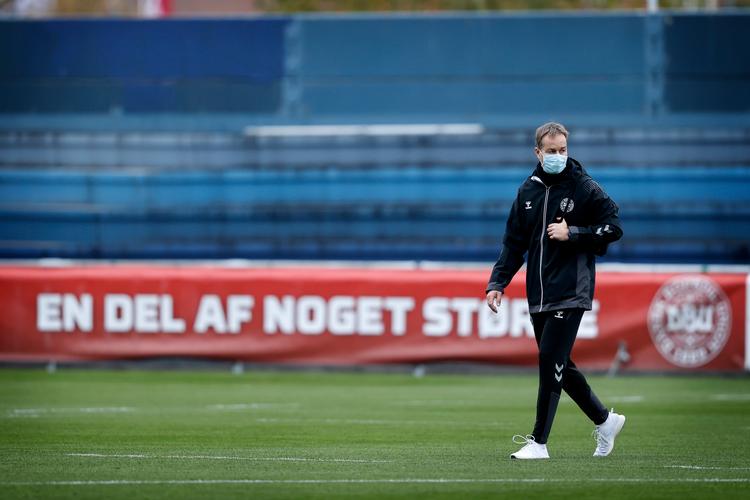Kasper Hjulmand er nu oppe på at have udtaget 33 landsholdsspillere til de kommende tre kampe. Foto: Jens Dresling/POLFOTO