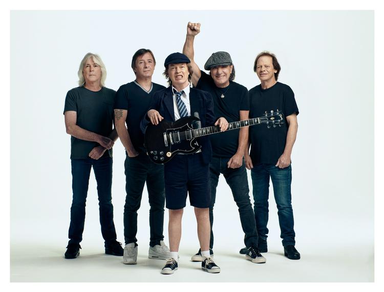 Vildhedsinstitutionen AC/DC rocker ufortrødent videre på album nummer 17. Foto: Sony Music Australia