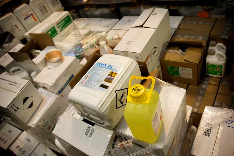 Ny lov skal gøre det muligt at offentliggøre navne på dem, der sælger ulovlige varer og blokere hjemmesider, der sælger ulovlige produkter.  Foto: Finn Frandsen/POLFOTO