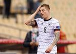  Toni Kroos har været med til det hele: VM-guld i 2014, nedtur i 2018 og  nedsablingen i Sevilla.  Foto: Marcelo Del Pozo/Ritzau Scanpix
