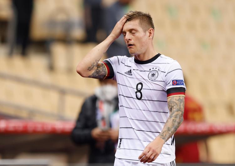  Toni Kroos har været med til det hele: VM-guld i 2014, nedtur i 2018 og  nedsablingen i Sevilla.  Foto: Marcelo Del Pozo/Ritzau Scanpix