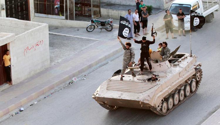 Belgiske Zacharia og Ismail var 22 og 16 år, da de i 2013, før Islamisk Stat blev udråbt, tog til Tyrkiet og Syrien. Zacharia blev dræbt, men deres mor tror stadig, at Ismail er i live. Nu opfordrer Yasmeen Albaldeh til at hente mænd, kvinder og børn hjem fra fængsler og lejre i Syrien.
Arkivfoto. Foto: Stringer/Ritzau Scanpix