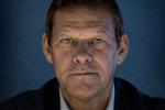 Frank Arnesen, tidligere dansk landsholdsspiller i fodbold på det legendariske 80'er landshold. Siden han lagde fodboldstøvlerne på hylden har han boet det meste af tiden i Eindhoven, Holland, hvor han sluttede sin karriere og siden blev teknisk direktør i PSV. Spillede selv én gang mod Maradona i 1981.    Foto: Joachim Ladefoged/POLFOTO