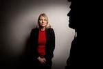  Hemmelige kadetter. Forsvarsminister Trine Bramsens (S) har truslen fra cyberangreb stående højt oppe i sin trusselsvurdering. Nu skal lynuddannede IT-talenter døgnbemande det vye cybersituationscenter hos Forsvarets Efterretningstjeneste.  Foto: Mads Nissen/POLFOTO