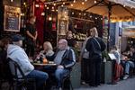 Det er svært at sige, hvordan smitten har udviklet sig til marts, når danskerne kan få resten af de indefrosne feriepenge. Foto: Marius Renner Foto: Marius Renner/POLFOTO