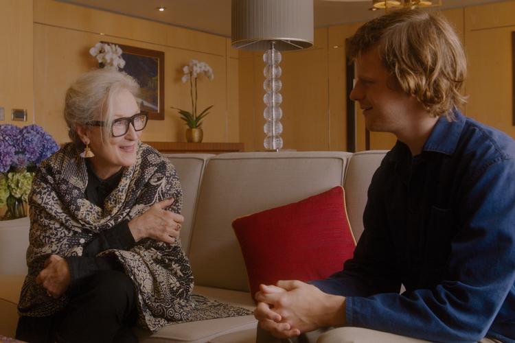 Meryl Streep spiller en prisvindende forfatter, Alice Hughes, som sent i livet inviterer et par veninder med på et krydstogt. Med bagtanker, forstås. Veninderne spilles af Candice Bergen og Dianne Wiest. Med på turen er også Alices nevø, spillet af Lucas Hedges.  Foto: Fra filmen