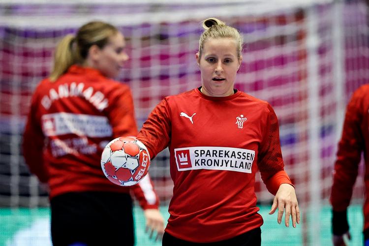 Mia Rej er langt fra den mest rutinerede spiller på det danske landshold, men hendes autoritet som ny playmaker er uanfægtet. Foto: Jens Dresling/POLFOTO