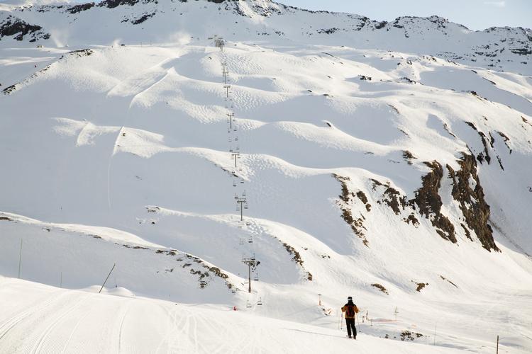 Som situationen ser ud lige nu, kan der meget nemt blive tomt på de europæiske skisportssteder i den kommende vinter. Foto: Thomas Borberg/POLFOTO