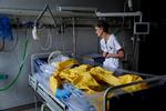 På de danske hospitaler er man forberedt på patienter med coronavirus, men hospitalerne har endnu ikke været presset af den verdensomspændende epidemi, som i andre lande har lagt sundhedsvæsnet ned.  Foto: Mads Nissen/POLFOTO