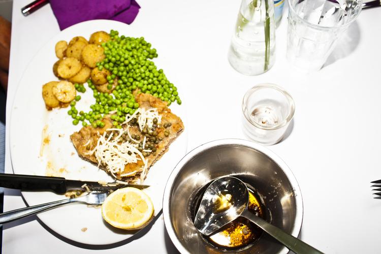 I flere store byer og en række kommuner på Sjælland vil restauranter og barer lukke ned fra i morgen, onsdag 9. december og frem til 3. januar. Foto: Ditte Lysgaard Holm/POLFOTO