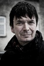 Forfatteren Ian Rankin blev bedt om at færdiggøre en roman for sit gamle forbillede, William McIlvanney. Foto: Casper Dalhoff/POLFOTO