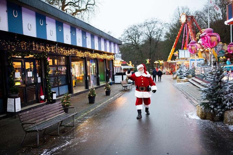 Her møder Julemanden børn og voksne på Dyrehavsbakken. Det bliver der ikke noget af i år. Foto: Andreas Merrald/POLFOTO