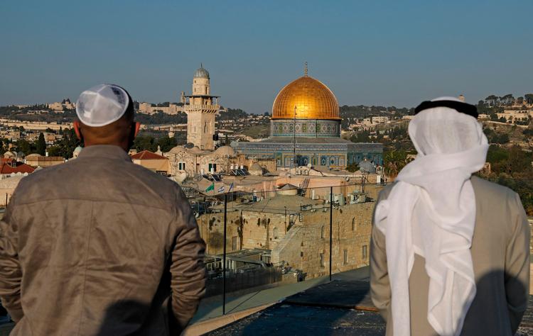 USA er svækket og har vist vigende interesse i Mellemøsten de seneste år. Israels diplomater har derfor søgt nye venner og etableret officielle diplomatiske forbindelser til De Forenede Arabiske Emirater. Arkivfoto Ahmad Gharabli