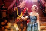 Netflix-filmen 'A Christmas Prince' er både urealistisk, fjollet og ren og skær virkelighedsflugt. Men du er  garanteret en lykkelig slutning.   