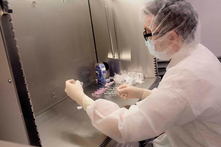 De ansatte på Mount Sinai Health System i New York er blandt de første, der vil modtage covid-19-vaccinen, når den inden for 24 timer fra lørdag vil blive distribueret til alle delstater i USA. Foto: Handout/Ritzau Scanpix