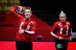 Rikke Iversen har fået et stort gennembrud på det danske landshold ved EM. Hun har imponeret i forsvaret og er begyndt at score mål. Foto: Jens Dresling