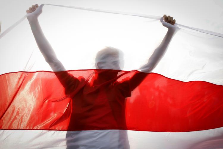 OPSTAND. Endnu en sportsstjerne har meldt sig under den hviderussiske oppositions farver. Hvad skal man mene om dem, der ikke gør, spørger Maria L. Foto: Uncredited/Ritzau Scanpix