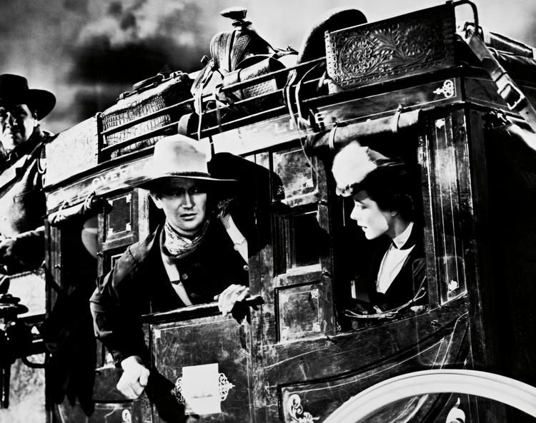 I John Fords ’Diligencen’ er de rige ikke mere værd end de fattige. Snarere tværtimod. Filmens amerikanske gruppeportræt kan kaldes egalitært eller bare kristent.  Foto: United Artists / Album/Ritzau Scanpix