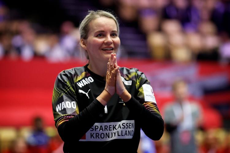  Sandra Toft har spillet på det danske  landshold siden 2008, men hun har aldrig vundet medalje ved et mesterskab. Den håber hun at få nu. Foto: Jens Dresling