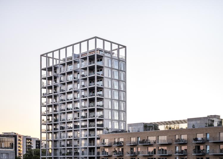 Højhuset har en vis lighed med klokketårnet i Arne Jacobsens rådhus. Foto: Rasmus Hjortshøj