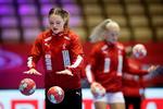  Kristina Jørgensen er en af de danske spillere, der har høstet selvtillid gennem EM-kampene, og hun tror, Danmark kan matche Norge. Foto: Jens Dresling/POLFOTO