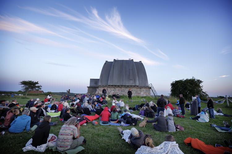 Observatoriet i Brorfelde har næsten ingen gæster i år. Coronapasset holder folk væk, siger leder Julie K.L. Bouchet Foto: Morten Langkilde/POLFOTO