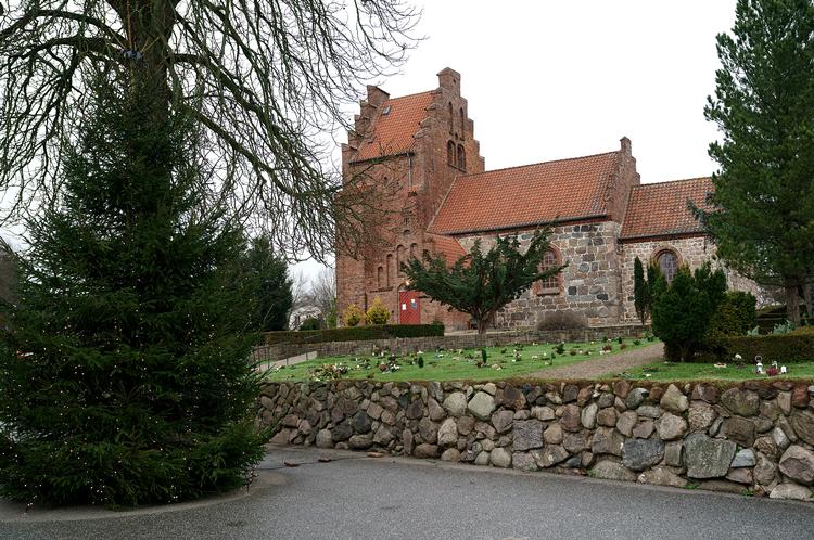Julegudstjeneste pågår i Blovstrød Kirke i Blovstrød i Nordsjælland torsdag den 24. december 2020.  Foto: Keld Navntoft/Ritzau Scanpix