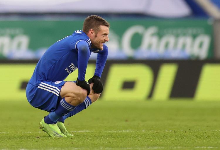 Jamie Vardy bliver stående på 11 ligamål i sæsonen. Det var nemlig Uniteds Axel Tuanzebe, der blev tilskrevet 2-2-målet i Leicester.  Foto: Carl Recine/Ritzau Scanpix