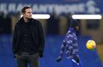 Chelsea-manager Frank Lampard erkender på sin klubs hjemmeside, at der lige nu er vigtigere ting end selve fodboldkampene at tage sig af. Foto: John Walton/Ritzau Scanpix