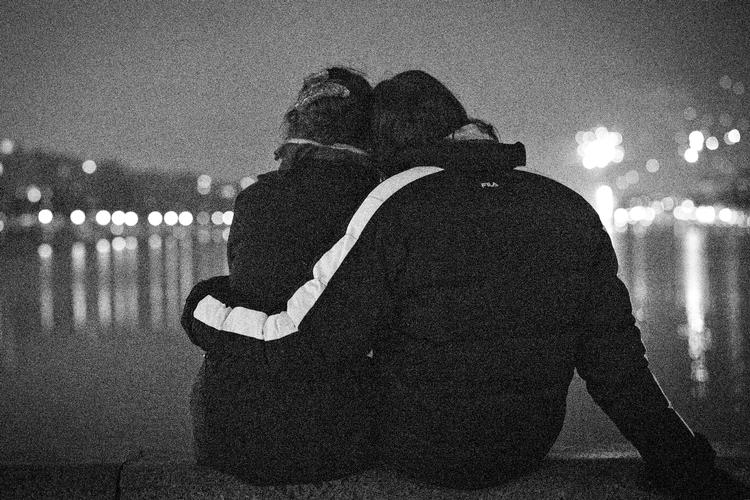 Nytårsnat tog Politikens fotografer Jesper Houborg og Marius Renner Christensen ud for at fotografere en helt særligt nytårsnat. De tog blandt andet dette billede. Foto: Marius Renner/POLFOTO