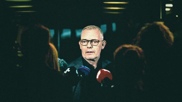 Søren Malling spiller hovedrollen som drabschef Jens Møller i 'Efterforskningen'.  Foto: Henrik Ohsten, TV 2