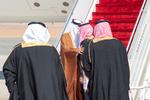 Saudi Arabiens kronprins, Mohammed Bin Salman, byder Qatars emir, Sheikh Tamim bin Hamad al-Thani , velkommen - tre et halvt år efter,at han indledte en blokade af nabolandet mod øst. Foto: Bandar Algaloud/Ritzau Scanpix