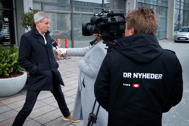 TV 2's hovedtillidsmand Lennart Sten har fået et drag over nakken i en mail, underskrevet af 155 TV 2-ansatte, efter at han har givet udtryk for, at han støtter beslutningen om at standse arbejdet med TV 2's dokumentar om sexisme på stationen. Han er klar til at forlade posten, hvis der ikke længere er tillid til ham blandt medarbejderne, har han sagt til Politiken.  Foto: Jens Dresling/POLFOTO
