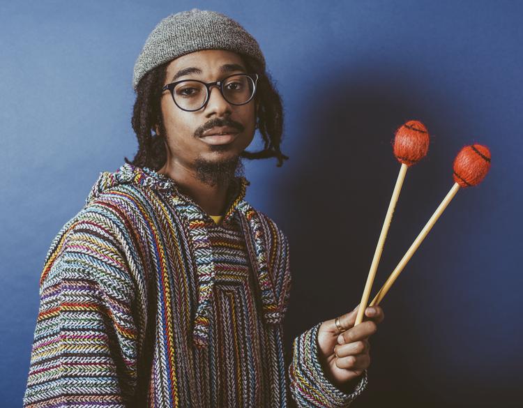 Joel Ross er den unge mand, som gør vibrafonen cool igen. Foto: Alex Anastasi 