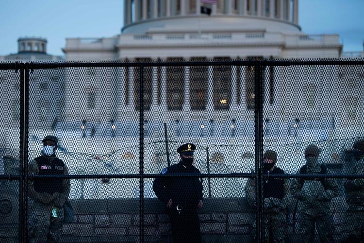 Det er uklart, hvad der er årsagen til, at en betjent døde som følger af urolighederne i Washington. Foto: Brendan Smialowski/Ritzau Scanpix