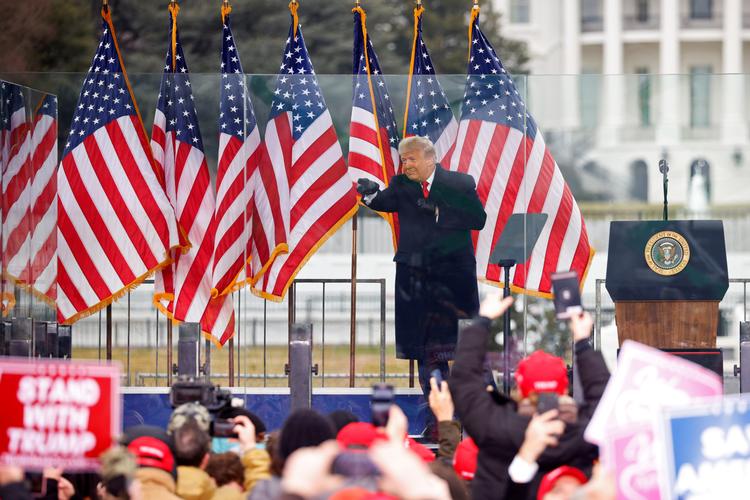 Donald Trump talte til demonstranter i onsdags, inden mange af dem stormede Kongressen.  Foto: Jim Bourg/Ritzau Scanpix
